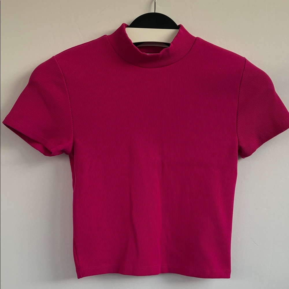 Babaton Short Sleeve Ribbed Mock Neck Tee Medium